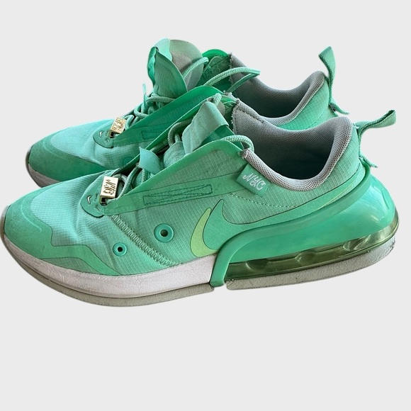 Nike Air Max Up City Special NYC Lady Liberty 2021 DH0154-300 - Picture 2 of 15